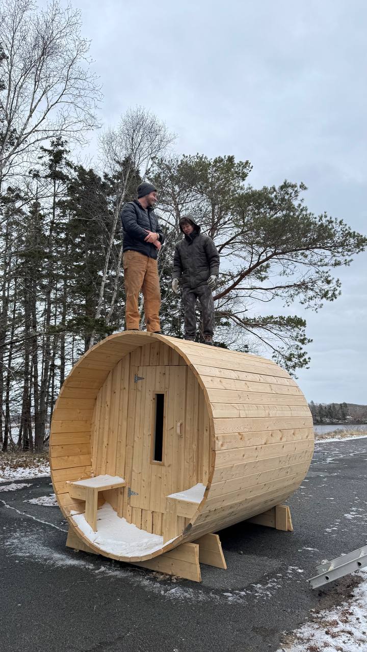 Barrel Sauna 7x8 With Porch with Classic Stove as Heating Element